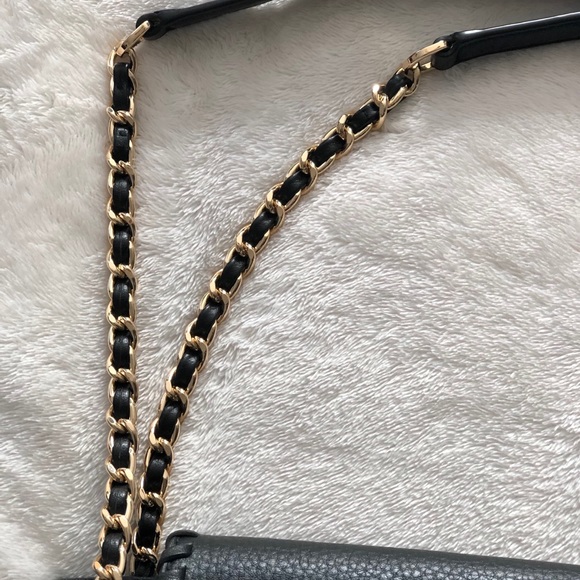 Tory Burch Marion Small Flap Shoulder Bag - Picture 12 of 13